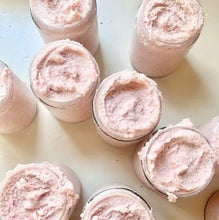 Load image into Gallery viewer, Amber Cashmere Himalayan pink salt bath and shower scrub